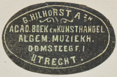 710197 Ovaal boeketiketje van Academische Boek & Kunsthandel en Algemeene Muziekhandel G. Hilhorst Azn., Domsteeg F 1 ...